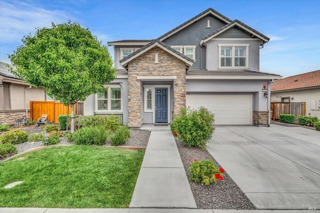 580 Kingbird Cir, Vacaville, CA 95688