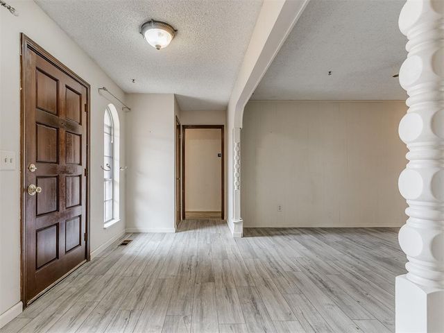 10208 Little Pond Drive, Oklahoma City, OK 73162