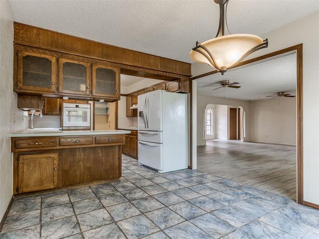 10208 Little Pond Drive, Oklahoma City, OK 73162