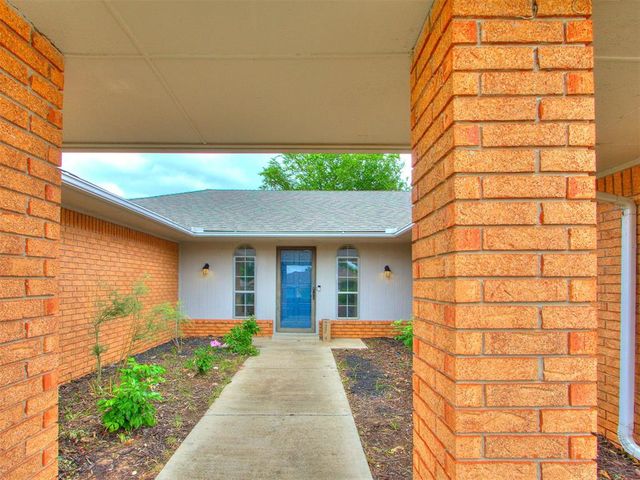 10208 Little Pond Drive, Oklahoma City, OK 73162