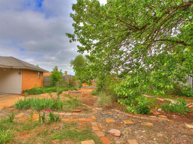 10208 Little Pond Drive, Oklahoma City, OK 73162