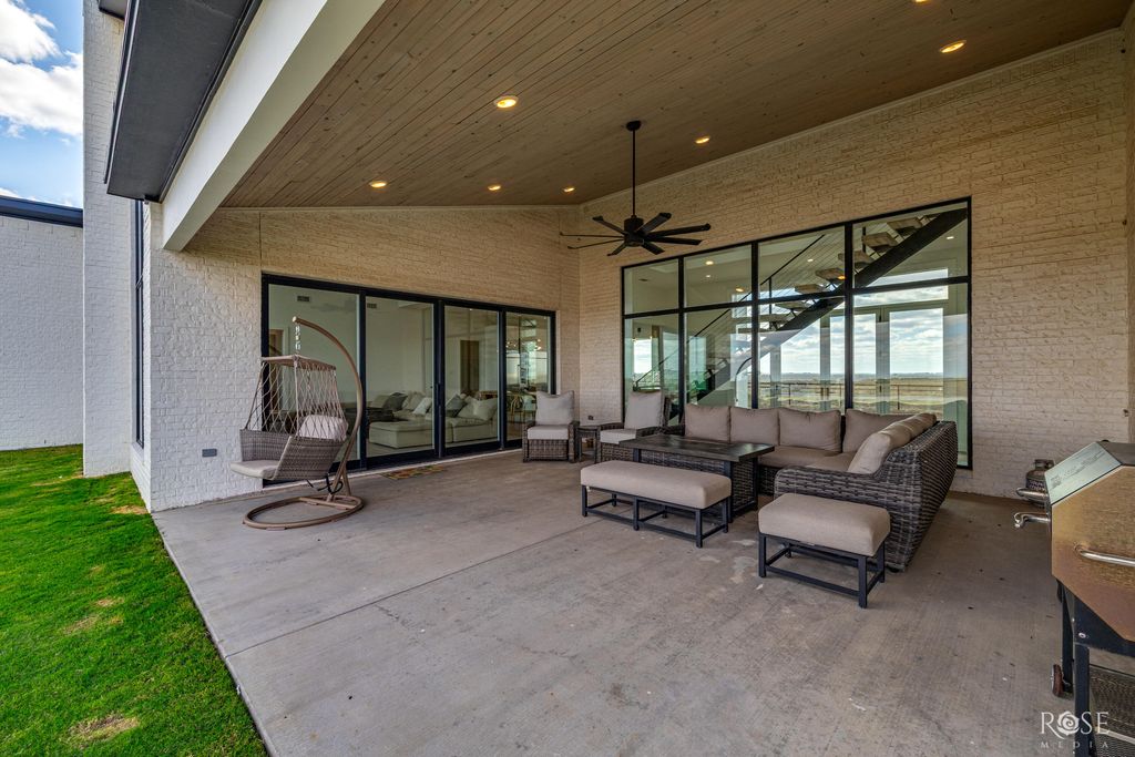Image 61 of property listing at 8198 S Hawk Avenue, San Angelo, TX 76904