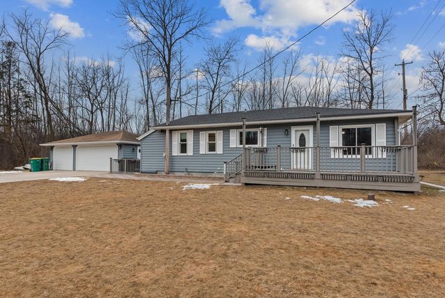 12759 N Shoreland PARKWAY, Mequon, WI 53092