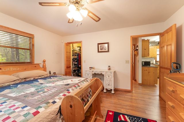 374 Country Lane, Murphy, NC 28906