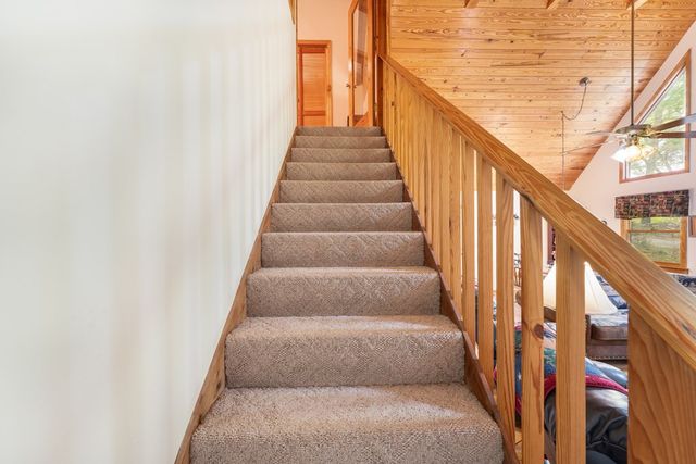 374 Country Lane, Murphy, NC 28906
