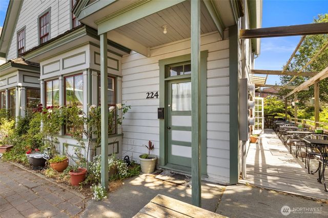 230 Quincy Street, Port Townsend, WA 98368