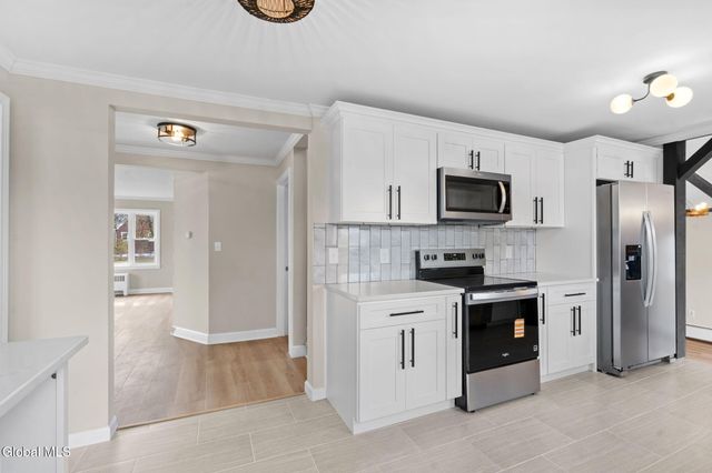 32 Priscilla Lane, Rotterdam, NY 12306