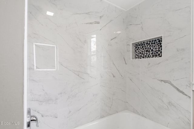 32 Priscilla Lane, Rotterdam, NY 12306