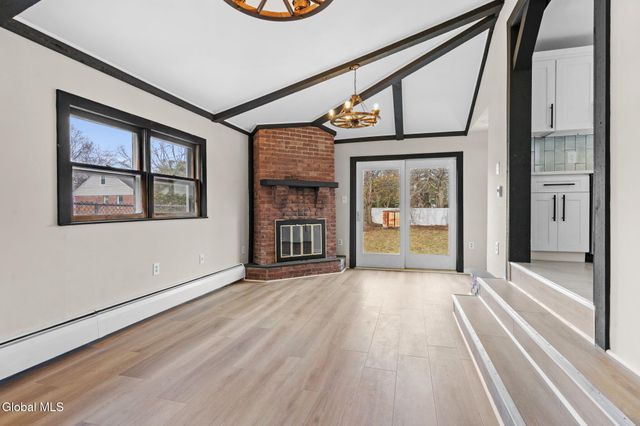 32 Priscilla Lane, Rotterdam, NY 12306