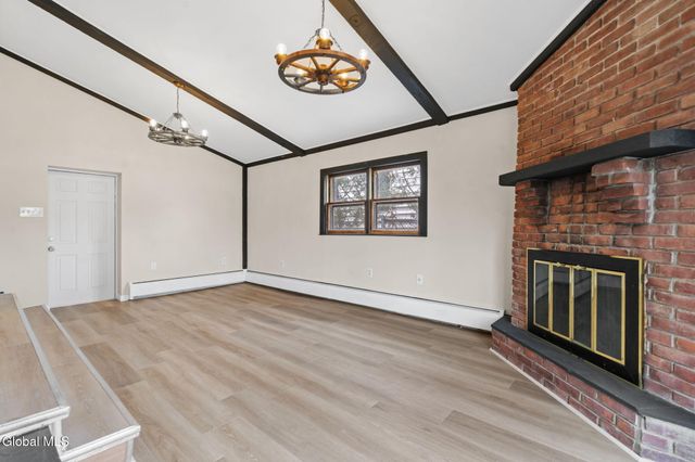 32 Priscilla Lane, Rotterdam, NY 12306