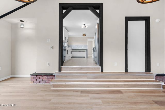 32 Priscilla Lane, Rotterdam, NY 12306