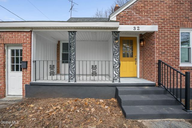 32 Priscilla Lane, Rotterdam, NY 12306