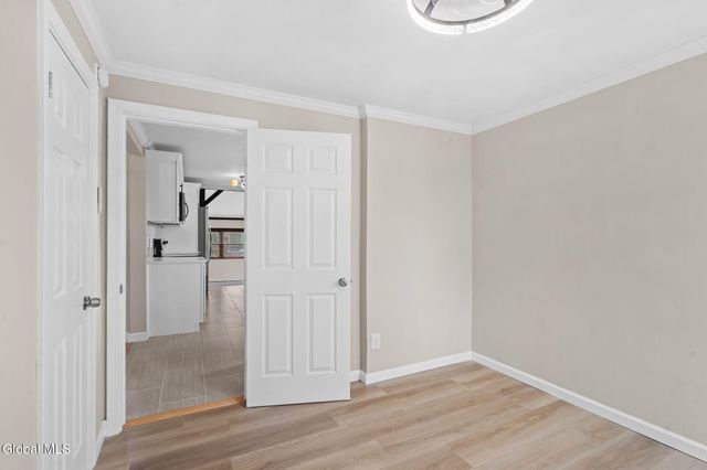 32 Priscilla Lane, Rotterdam, NY 12306