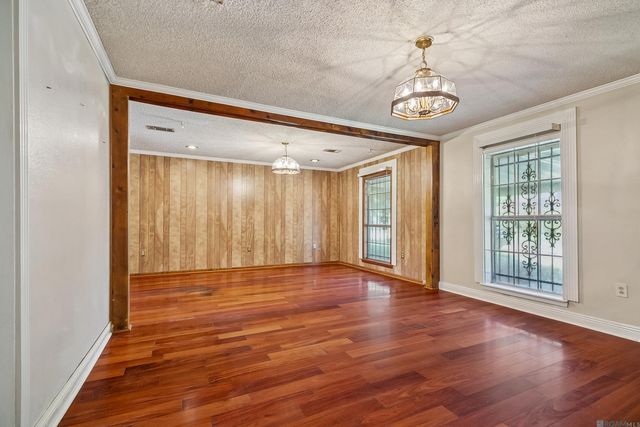 6562 Perimeter Dr, Baton Rouge, LA 70812