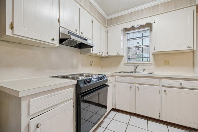 6562 Perimeter Dr, Baton Rouge, LA 70812