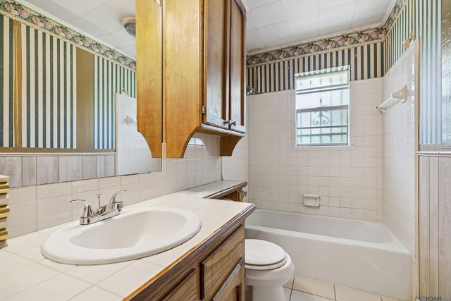 6562 Perimeter Dr, Baton Rouge, LA 70812