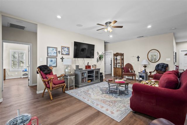 8045 County Road 1200, Grandview, TX 76050