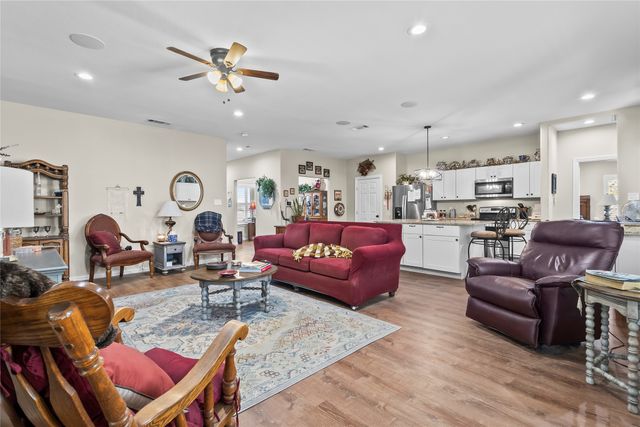 8045 County Road 1200, Grandview, TX 76050