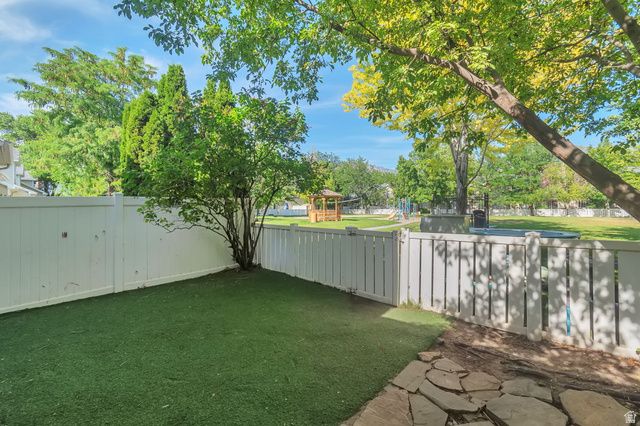 251 S PARKSIDE CT, Provo, UT 84601