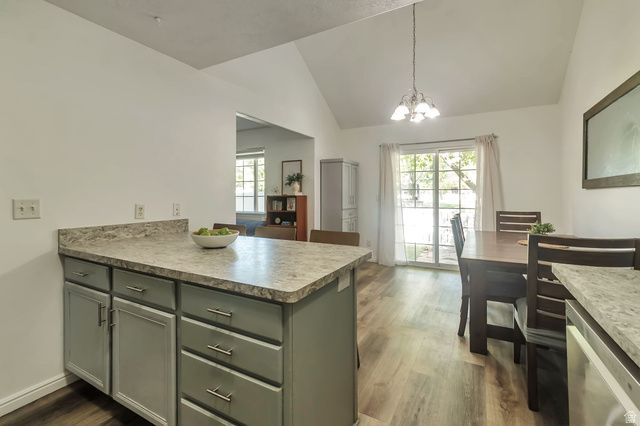 251 S PARKSIDE CT, Provo, UT 84601