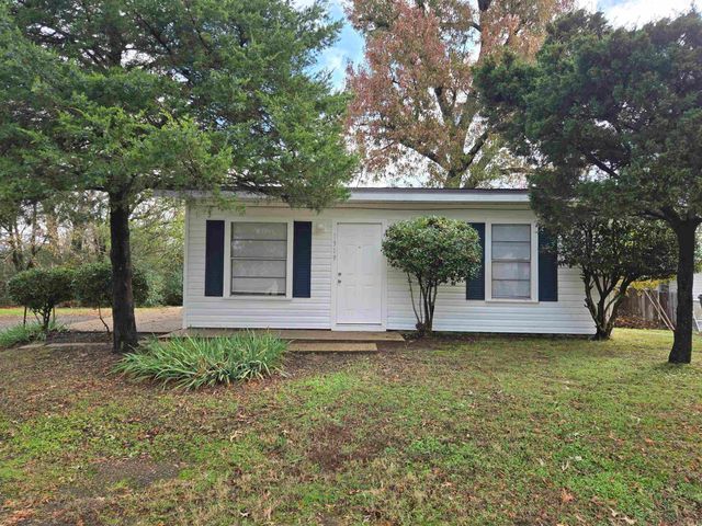 1319 S Houston Ave, Russellville, AR 72801