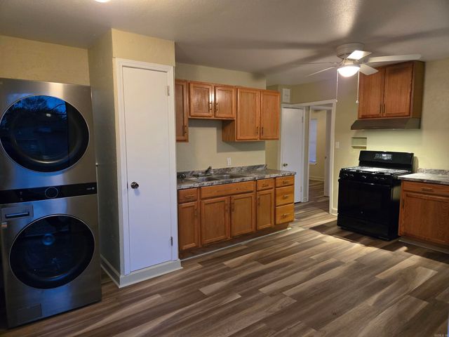 1319 S Houston Ave, Russellville, AR 72801