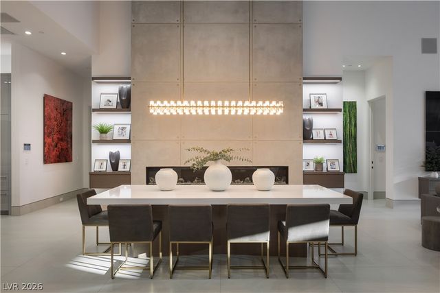 91 Sun Glow Lane, Las Vegas, NV 89135