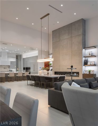 91 Sun Glow Lane, Las Vegas, NV 89135
