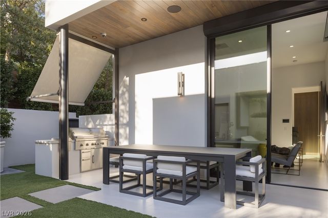 91 Sun Glow Lane, Las Vegas, NV 89135