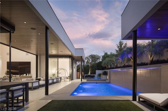 91 Sun Glow Lane, Las Vegas, NV 89135