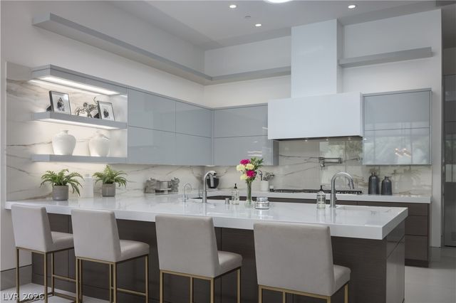 91 Sun Glow Lane, Las Vegas, NV 89135