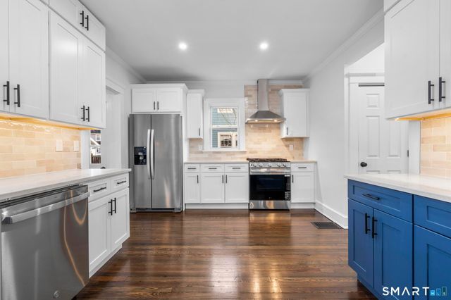 21 Richmond Avenue, New Haven, CT 06515