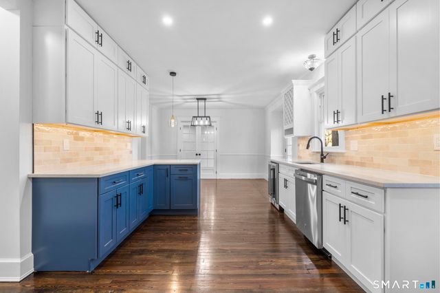 21 Richmond Avenue, New Haven, CT 06515