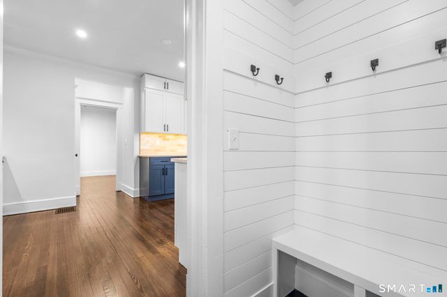 21 Richmond Avenue, New Haven, CT 06515