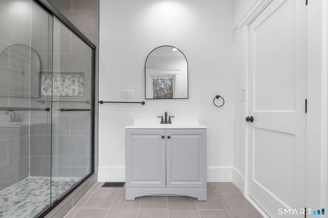 21 Richmond Avenue, New Haven, CT 06515