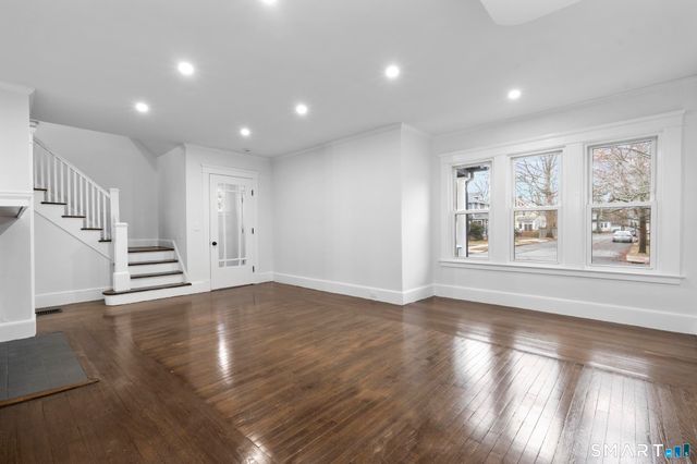 21 Richmond Avenue, New Haven, CT 06515