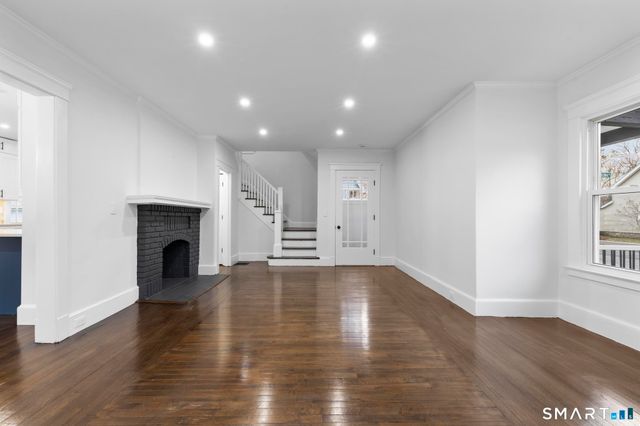 21 Richmond Avenue, New Haven, CT 06515