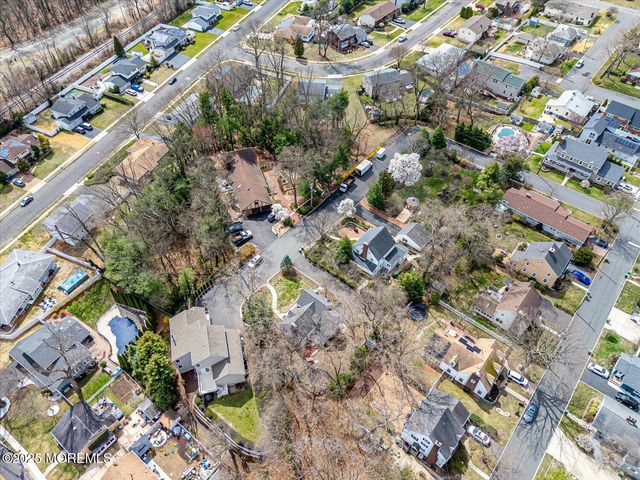 27 Bailey Place, Sayreville Boro, NJ 08872