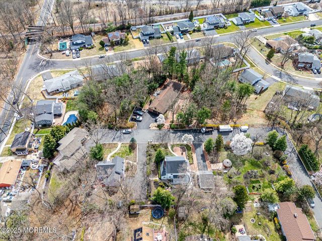 27 Bailey Place, Sayreville Boro, NJ 08872