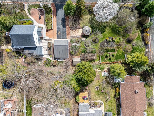 27 Bailey Place, Sayreville Boro, NJ 08872