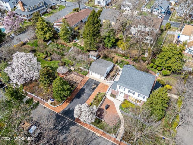 27 Bailey Place, Sayreville Boro, NJ 08872