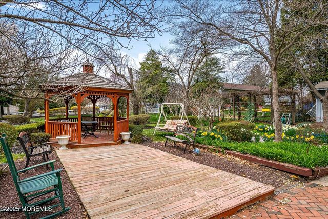 27 Bailey Place, Sayreville Boro, NJ 08872