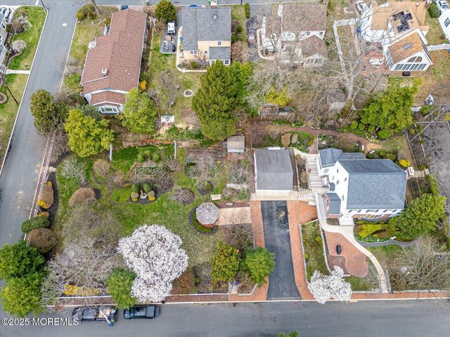 27 Bailey Place, Sayreville Boro, NJ 08872