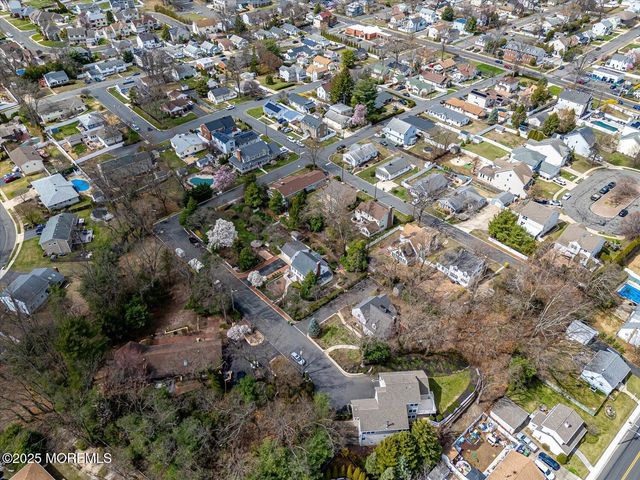 27 Bailey Place, Sayreville Boro, NJ 08872