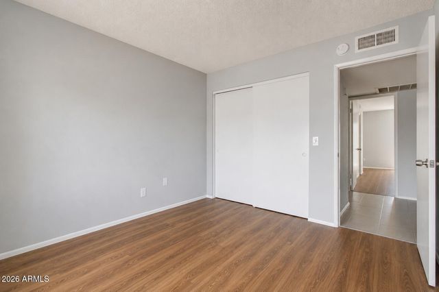 6353 W Mission Lane, Glendale, AZ 85302