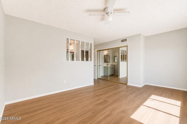 6353 W Mission Lane, Glendale, AZ 85302
