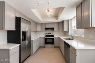 6353 W Mission Lane, Glendale, AZ 85302