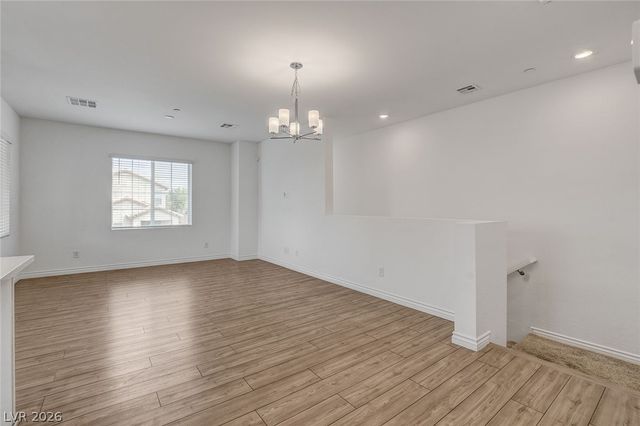25 Barbara Lane 82, Las Vegas, NV 89183