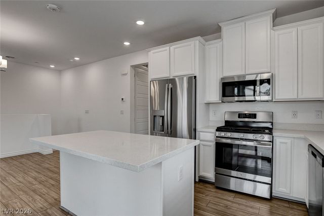 25 Barbara Lane 82, Las Vegas, NV 89183