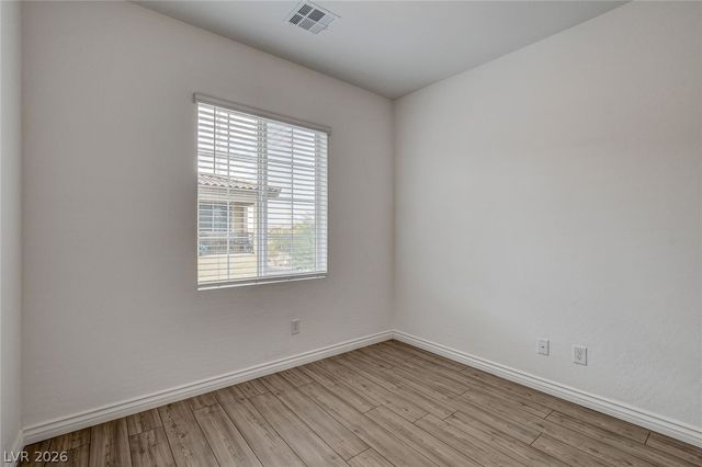 25 Barbara Lane 82, Las Vegas, NV 89183